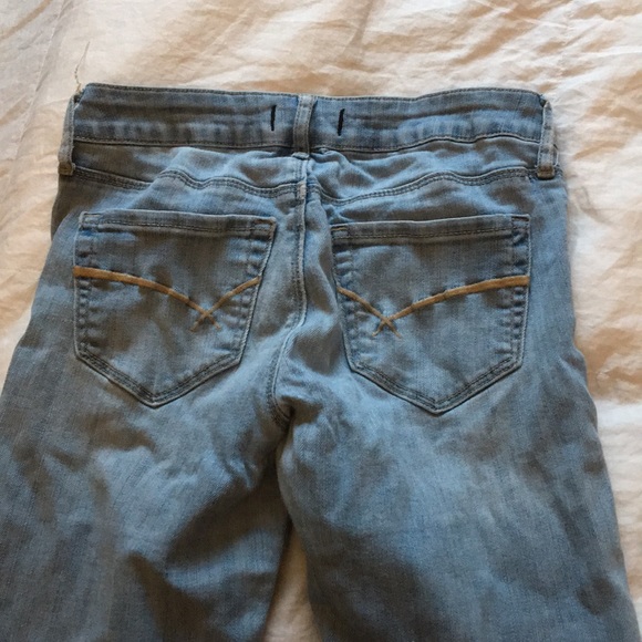 bullhead jeans - Picture 2 of 3